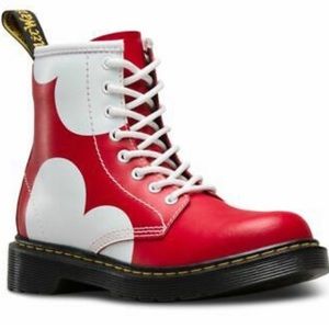Kids Dr Martens Heart Boots